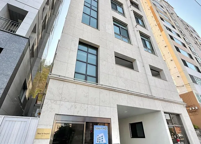 Inter-rest ㅣ New Building With Elevator ㅣ Subway 3 Mins ㅣ Hongdae 15 Mins Seúl