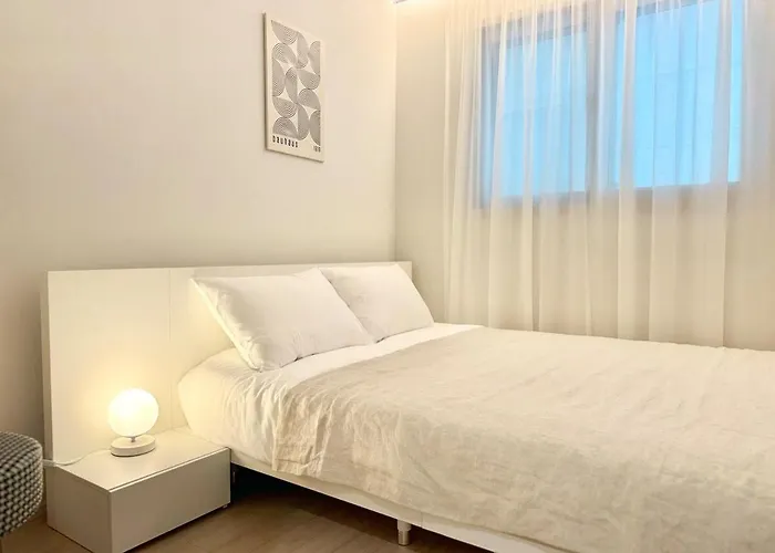 Inter-rest ㅣ New Building With Elevator ㅣ Subway 3 Mins ㅣ Hongdae 15 Mins * Seúl